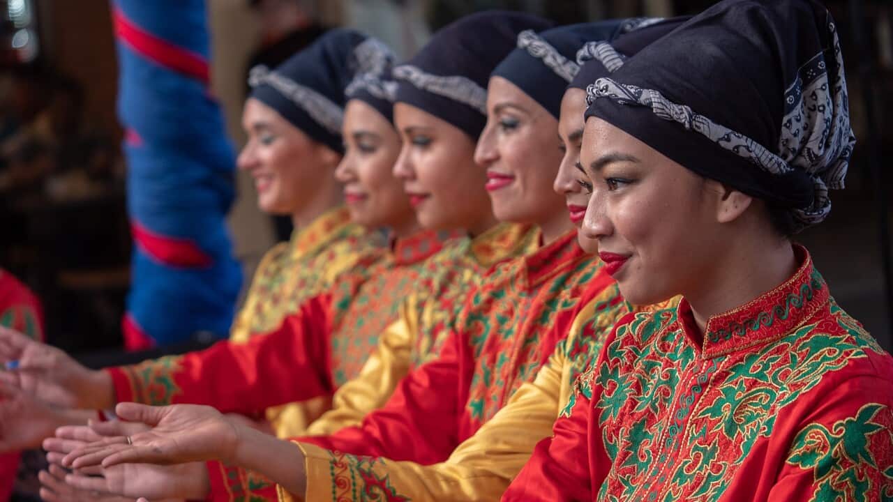 Suara Indonesian dancers.