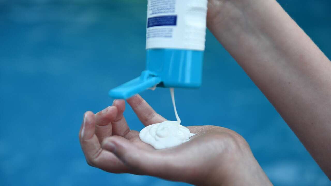 SUNSCREEN STOCK