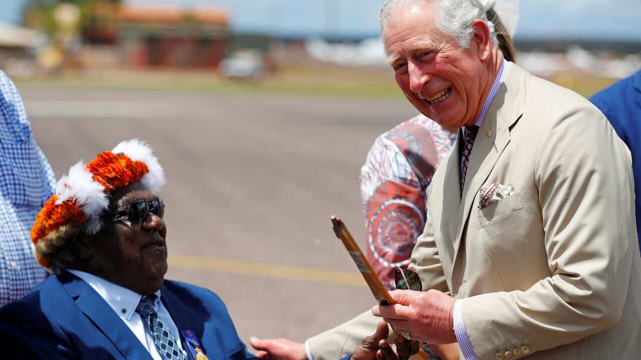 El líder de derechos territoriales aborígenes quien fue galardonado con el reconocimiento de Australiano del año en 1978, murió pacíficamente esta mañana en su casa en el Territorio del Norte.