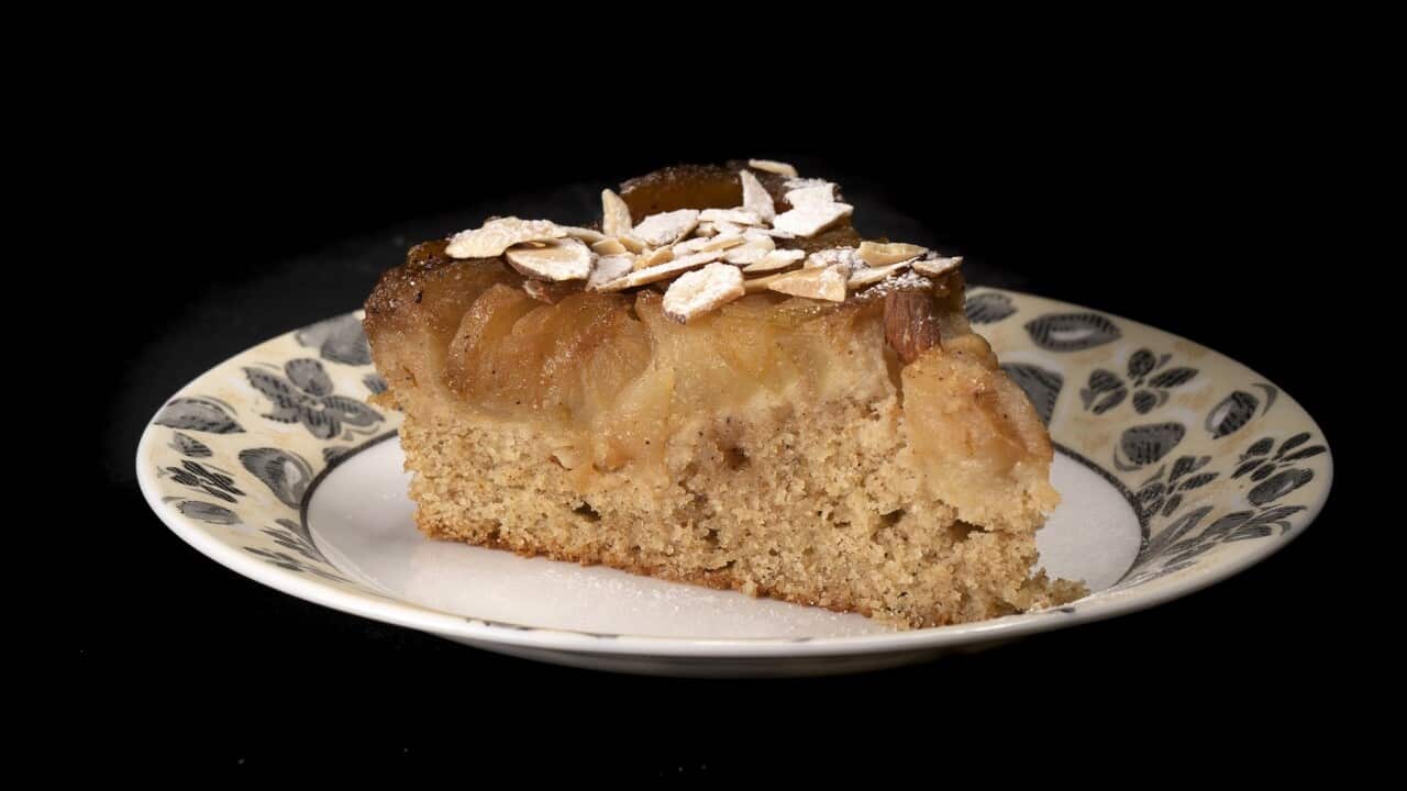Apple cake