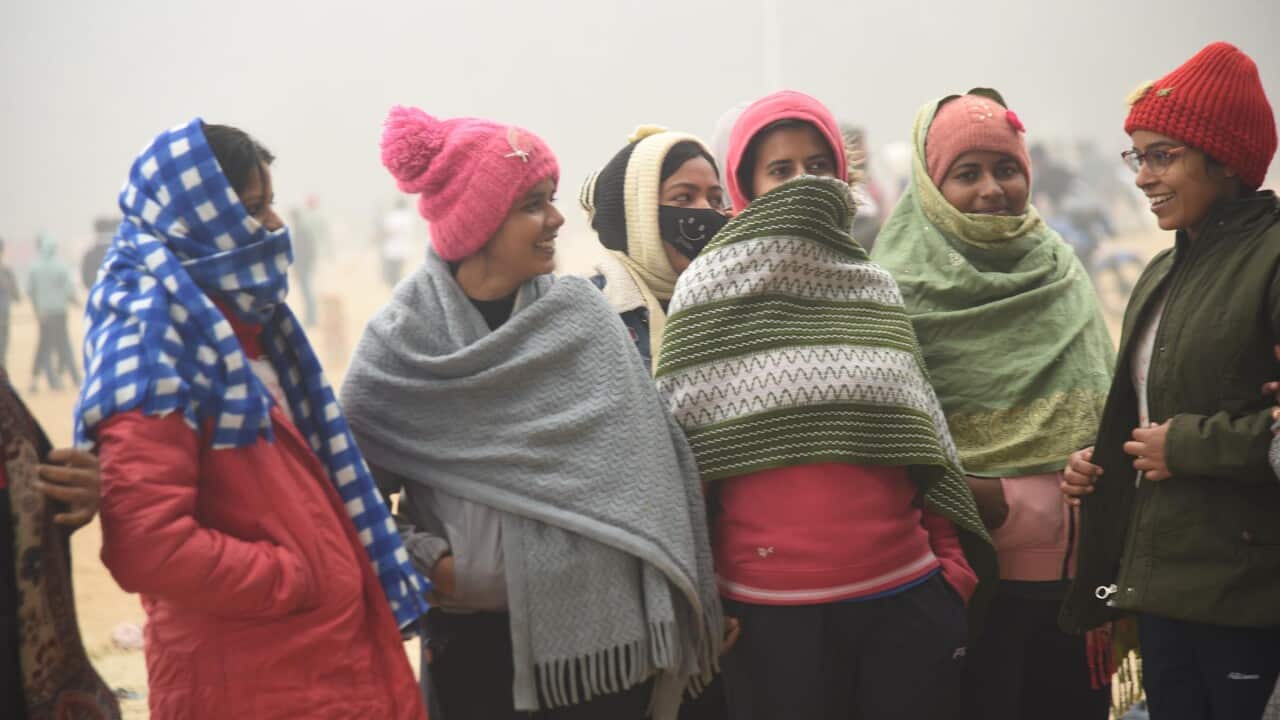 India: Dense Fog, Cold Waves Continues To Tighten Grip In Patna
