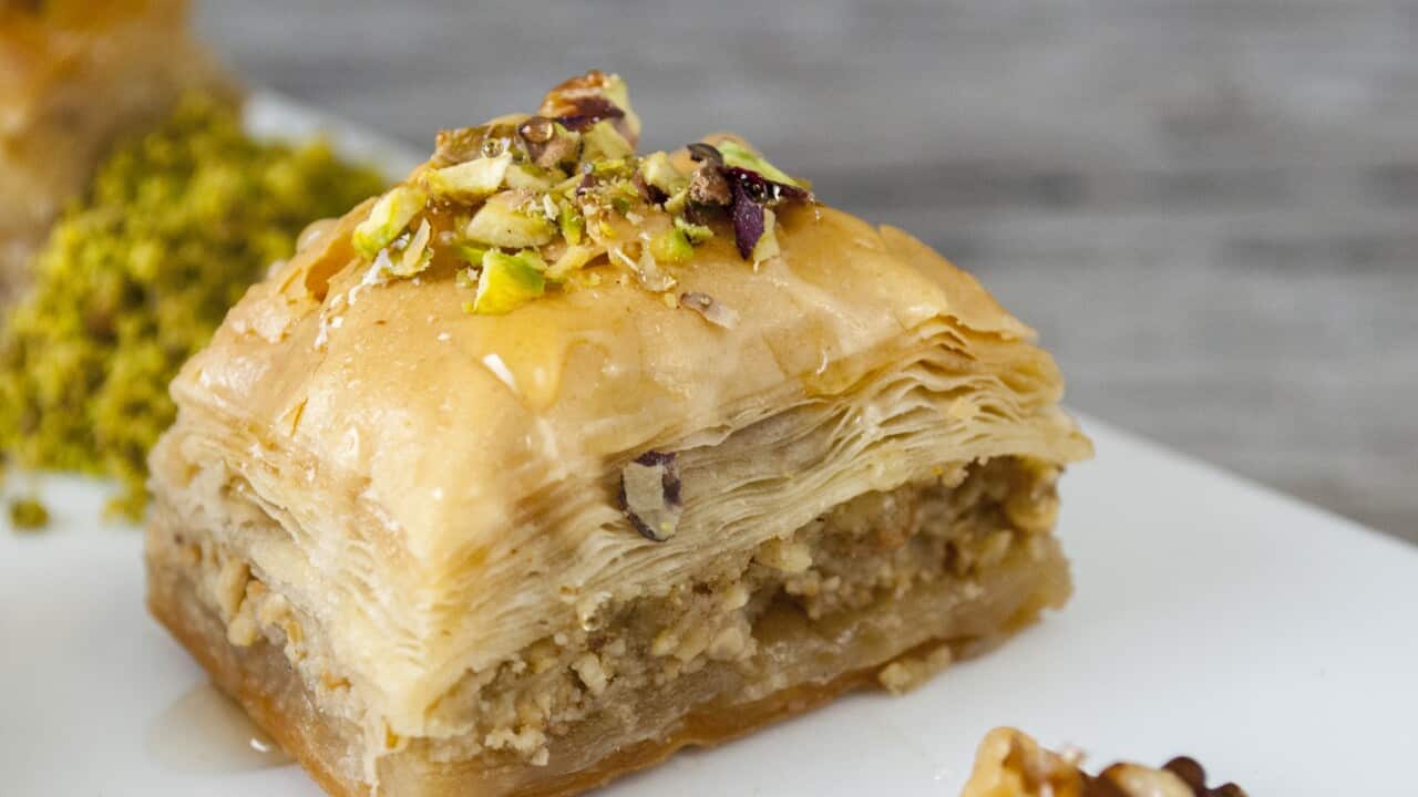 Phyllo pastry with nuts