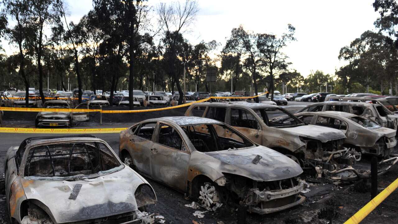 sydney_fire_cars_aap.jpg