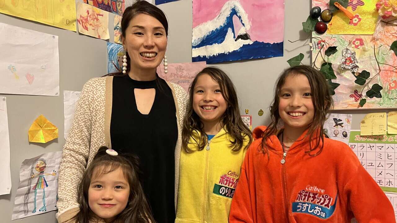 Minak, twins Vivian and Sunny and 5-year old Jasmine