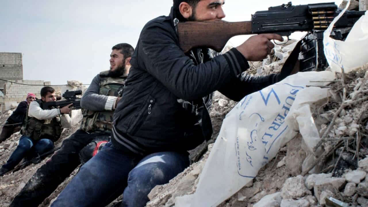Britain to give Syria rebels body armour