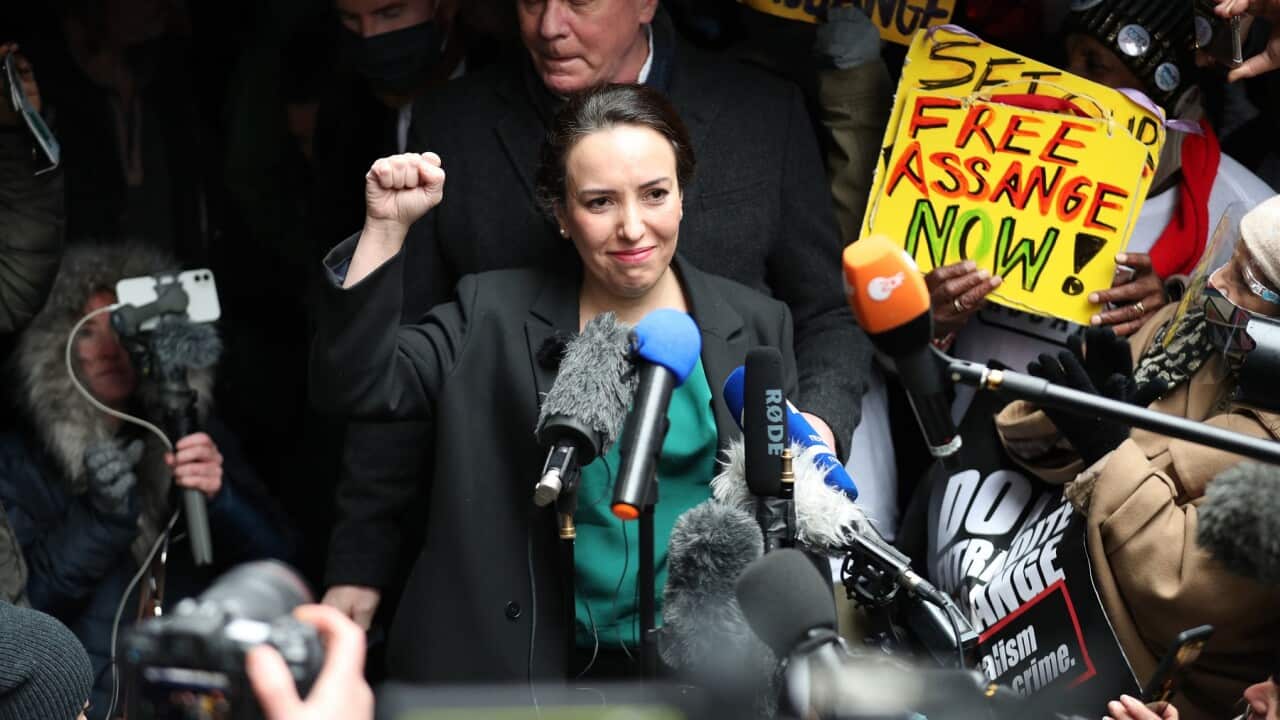 Julian Assange's partner, Stella Moris, speaks to the media outside the Old Bailey (AAP).jpg