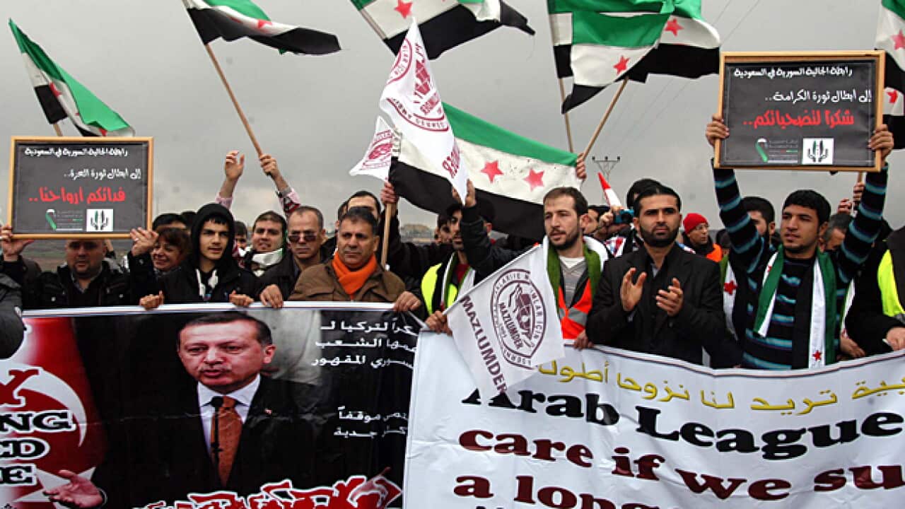 syria-aid_convoy_L_120112_aap_2013100781