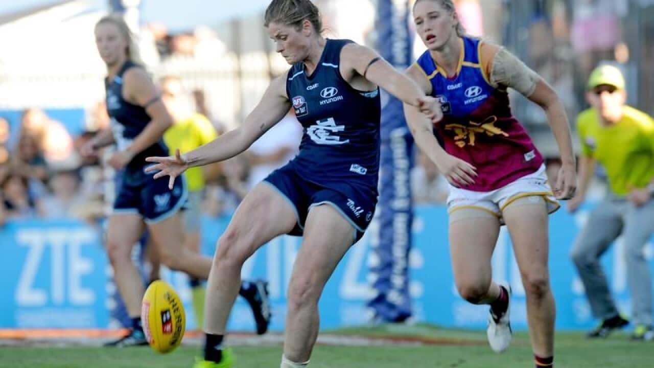 Brianna Davey of Carlton in the AFLW