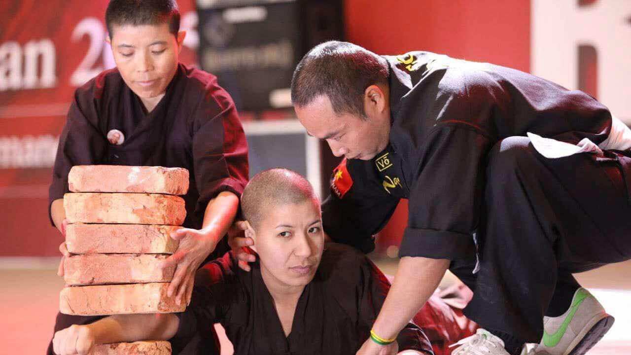 võ sư Nguyễn Khả Trường bên phải.jpeg