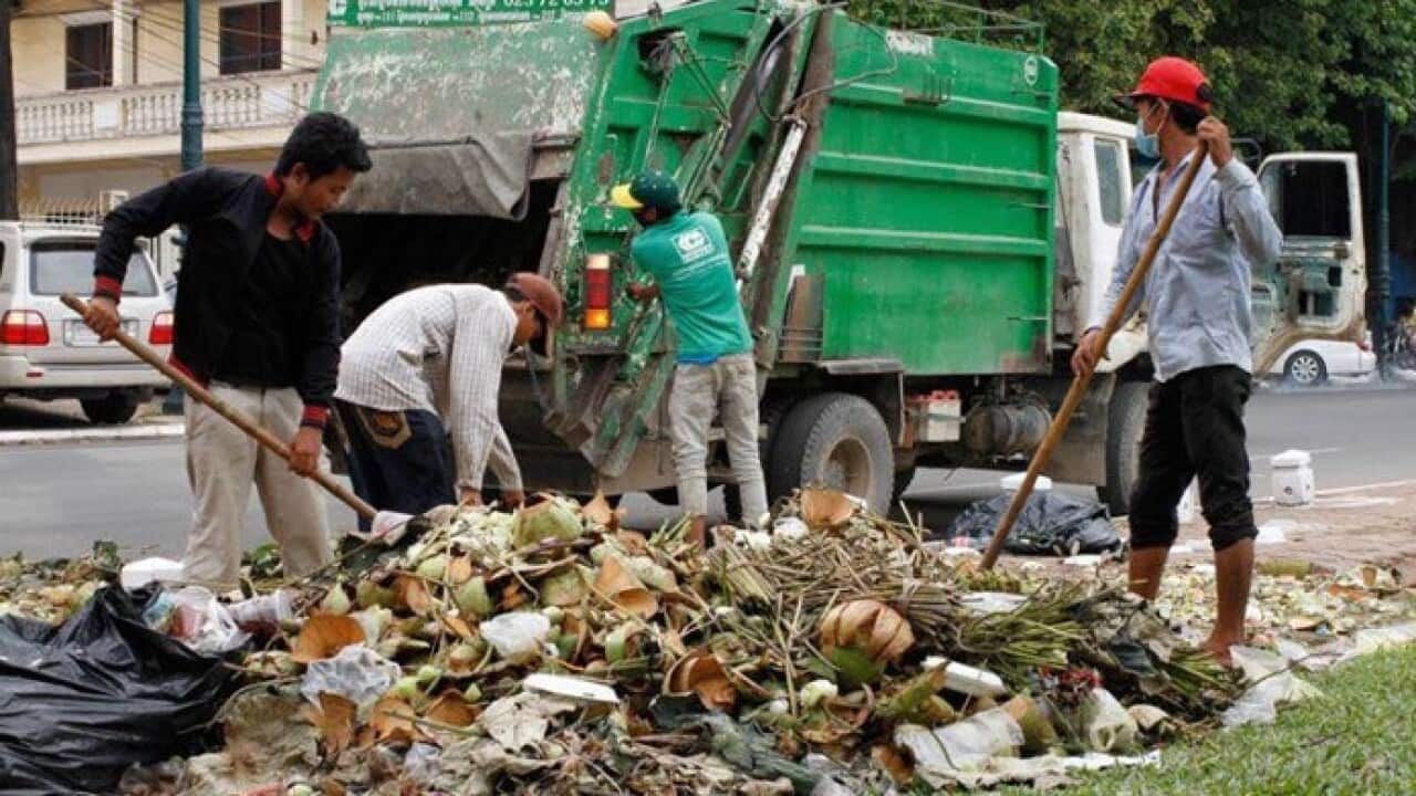 Rubbish Truck in Phnom Penh