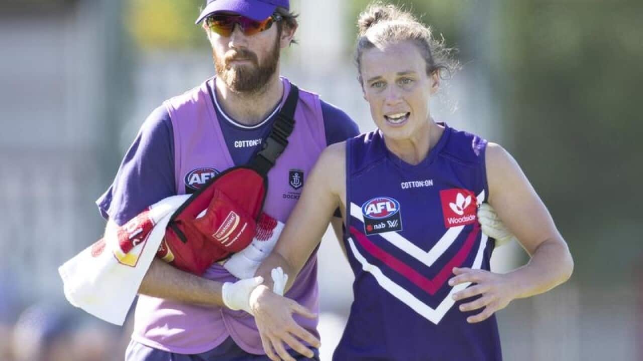AFLW DOCKERS MAGPIES