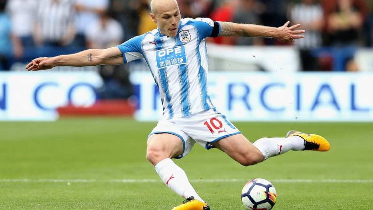 Aaron Mooy katika mechi dhidi ya Newcastle United