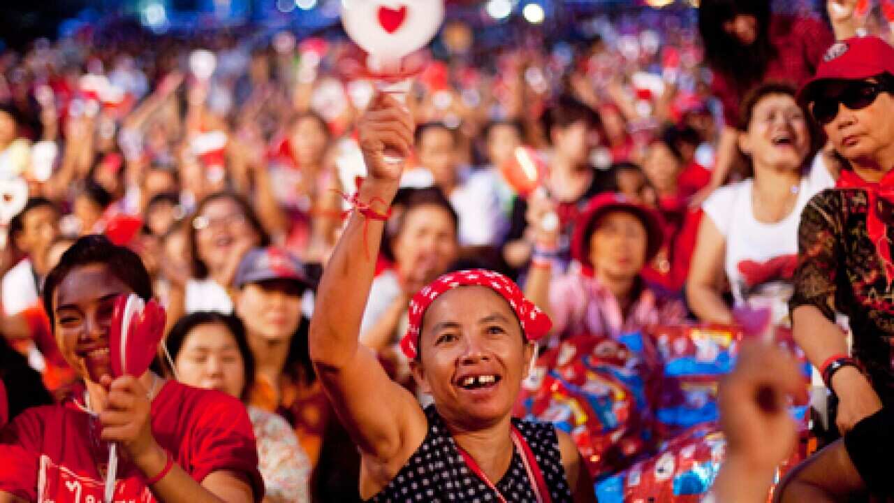 thai_redshirt_smiling_100505_B_ap_826434855