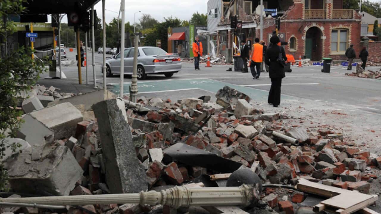 quake_christchurch_street_110223_B_AAP_456949124