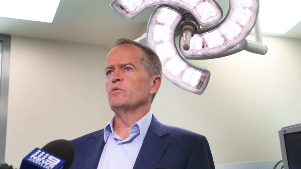 Kiongozi wa upinzani Bill Shorten ndani ya hospitali ya Vermont mjini Melbourne