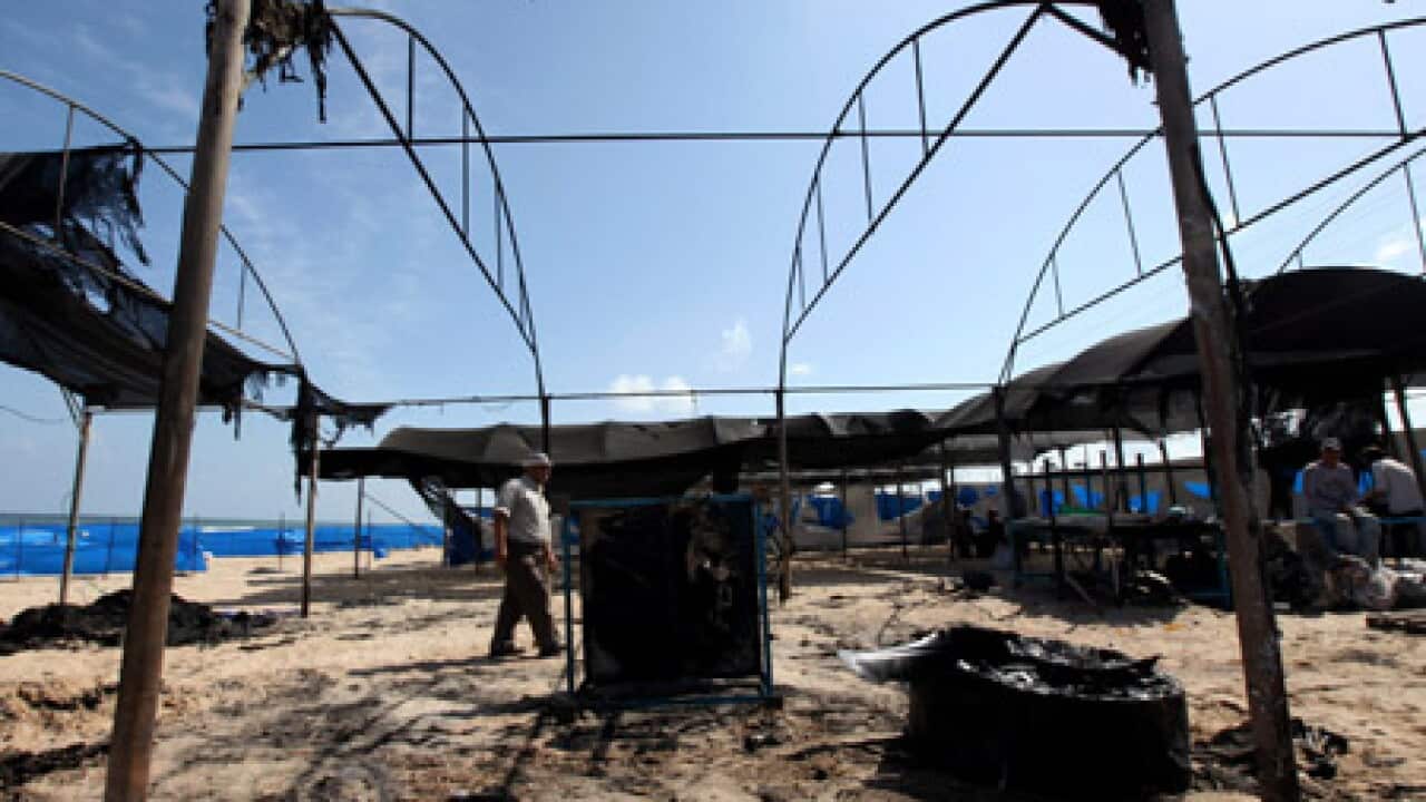 gaza_UNcamp_b_100628_epa_1584095943