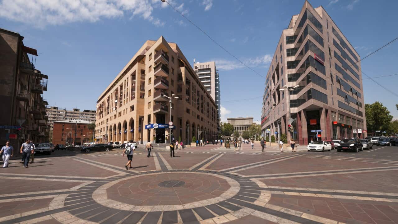 Hyusisayin Poghota pedestrian street scene
