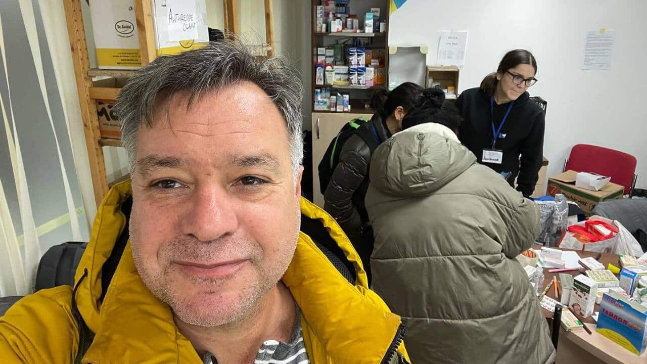 Тодор Йорданов в Центъра за украински бежанци във Варна.