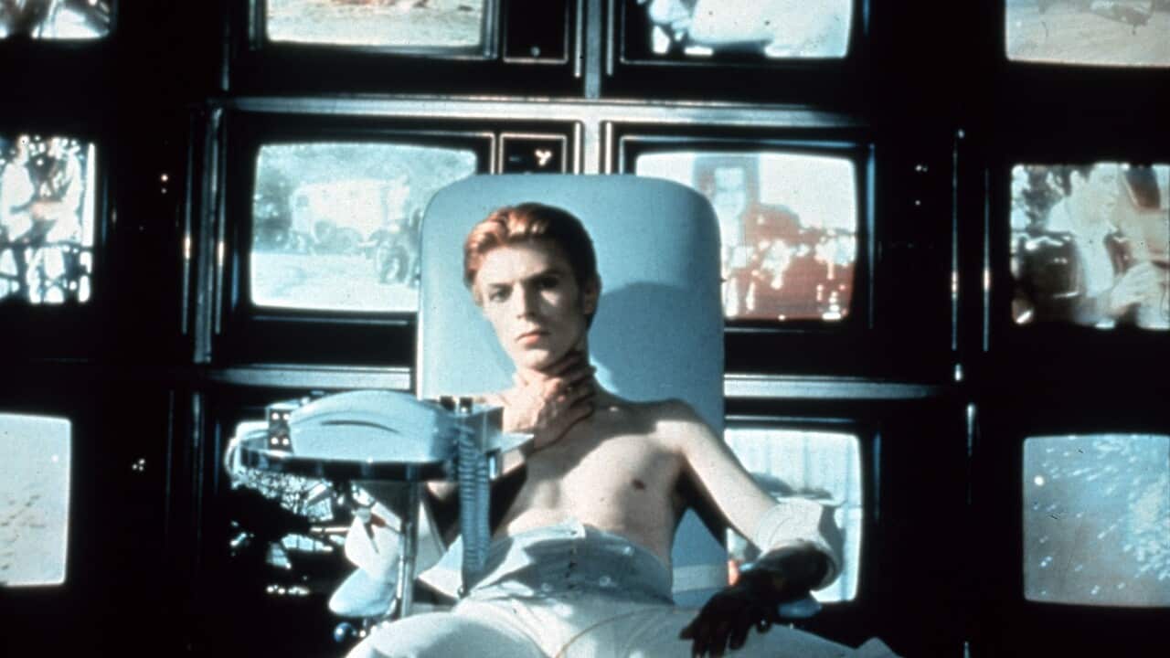 THE MAN WHO FELL TO EARTH (BR 1976) DAVID BOWIE Date: 1976