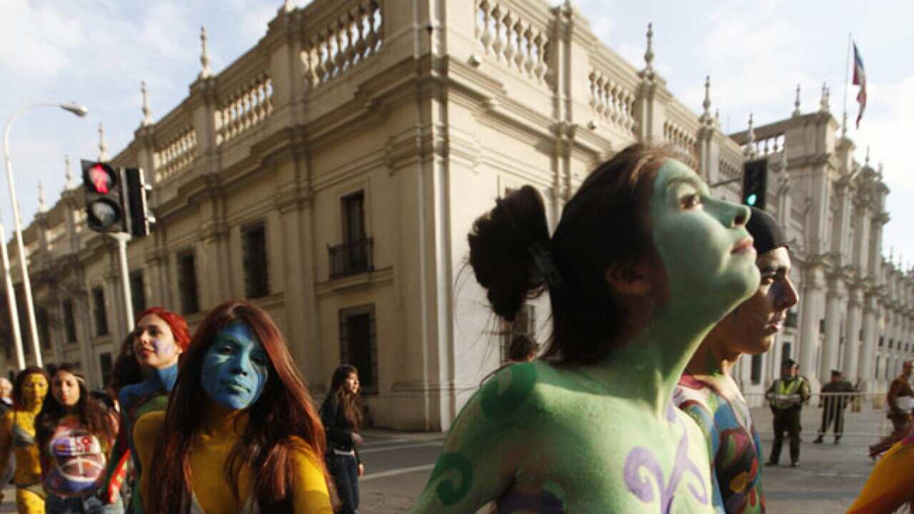 chile_protest_20110813_b_aap_1507784128