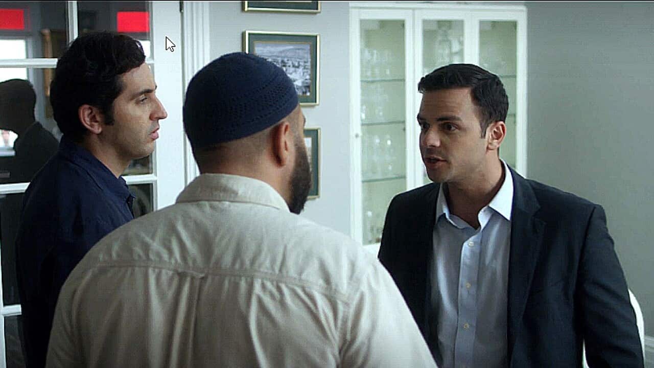 A still from the movie 'A Lion Returns'