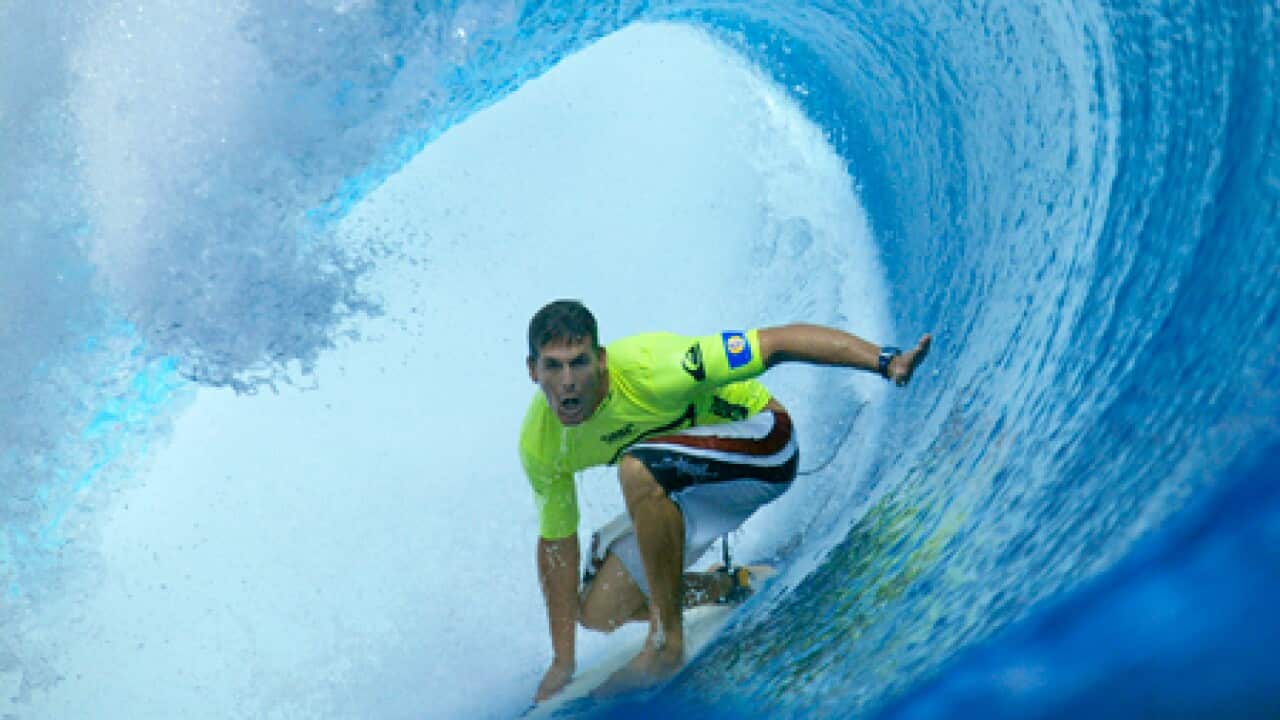 andy_irons_wave_101104_b_getty_1435167331