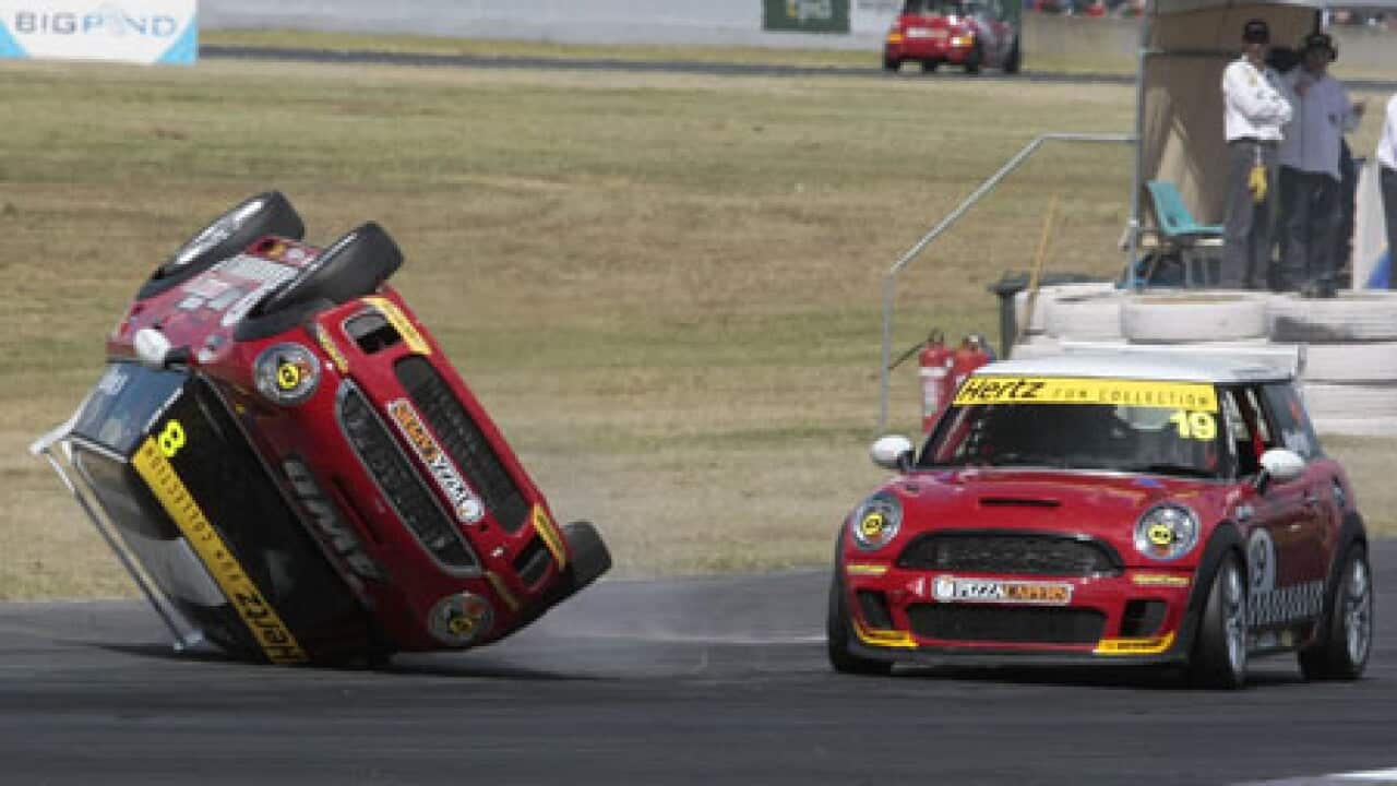 mini_v8_100502_B_aap_1935189155