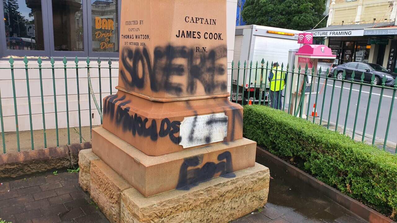 The graffitied statue in Randwick.