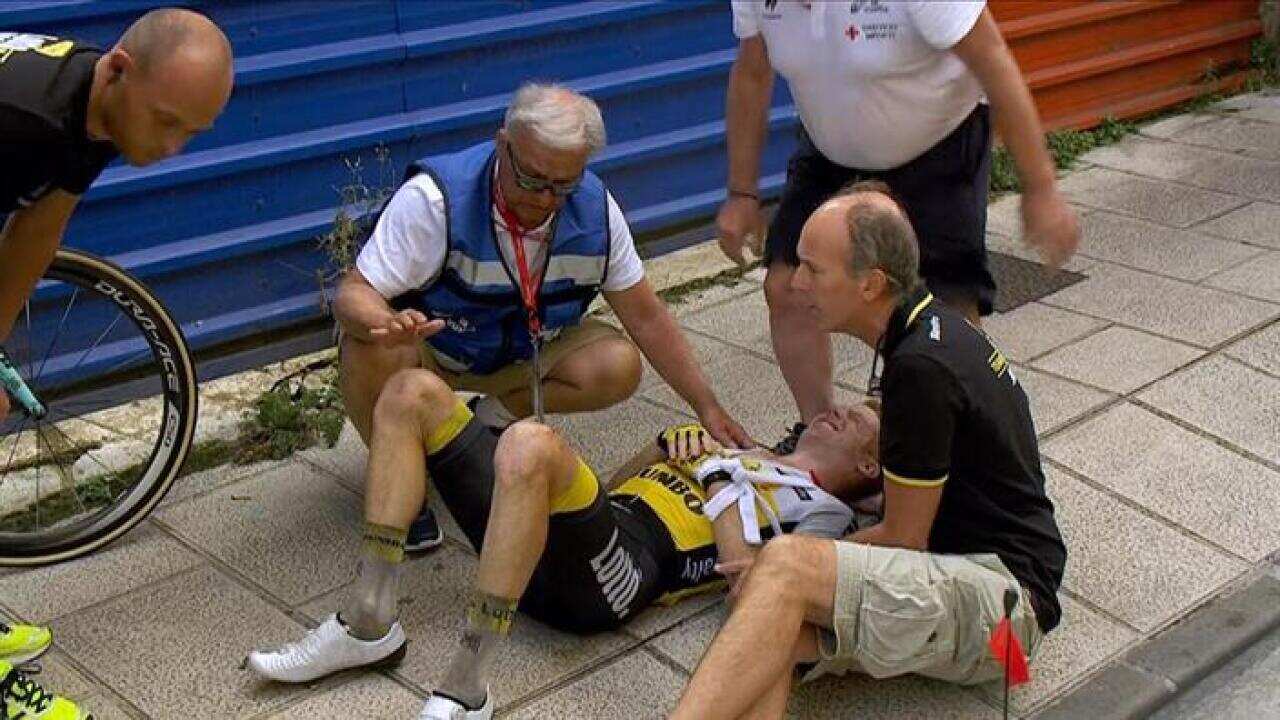 2016 La Vuelta Stage 5 crash