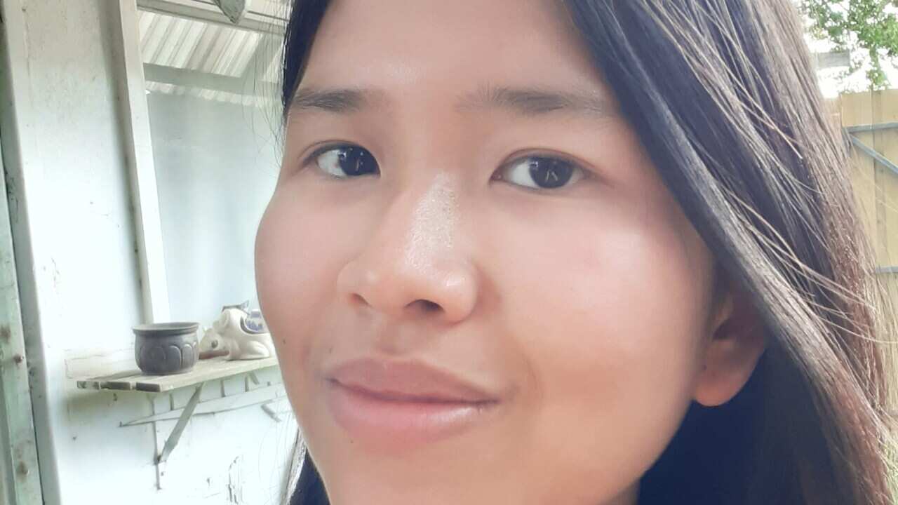 Victoria Winata, a student at Melbourne University is keen to promote Indonesian language and culture amongst the Australians, November 2022. (Supplied).