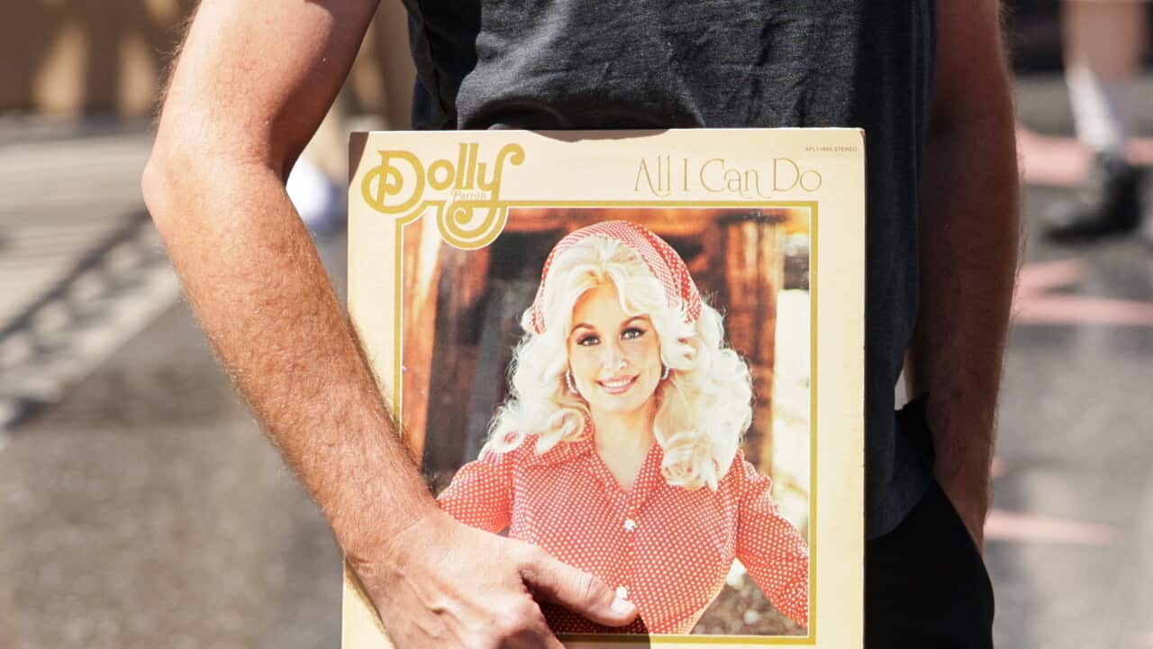 US country music legend Dolly Parton dies at 80 - Los Angeles reactions