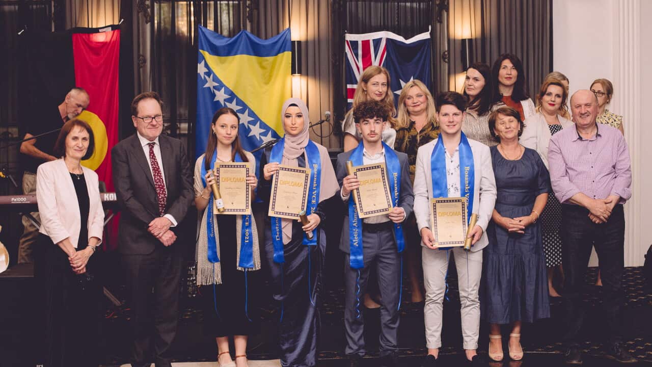 matursko veče 16. generacije VCE bosanskog jezika u Victoriji
