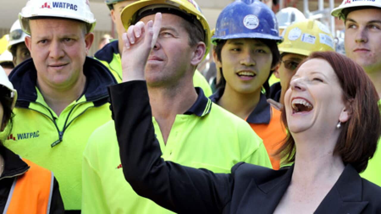 gillard_pointing_150810_L_AAP_2047294843