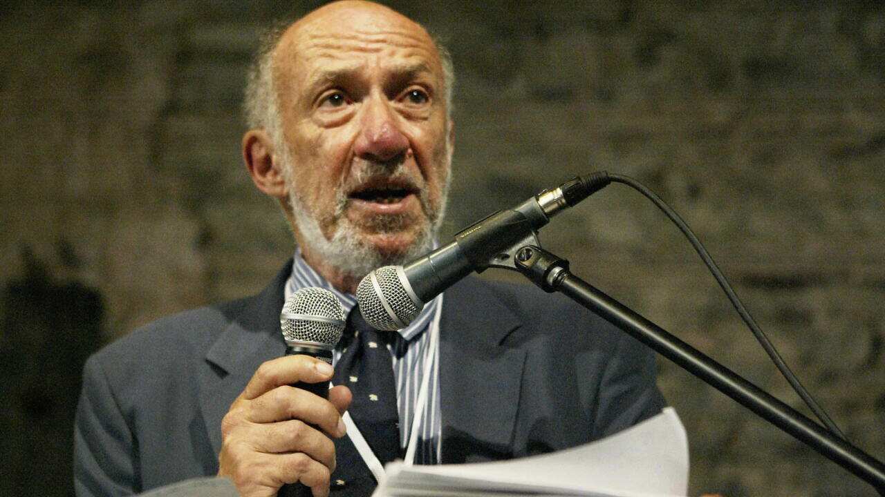 richard_falk_getty_130916.jpg