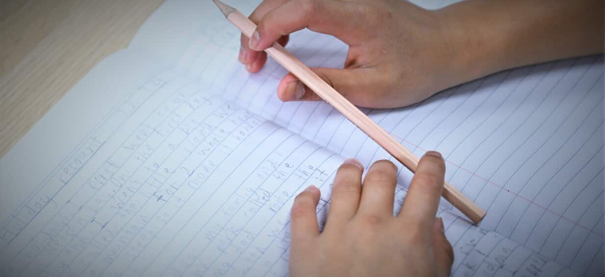'Living in an online world': Why this state is cutting back on classroom screen time