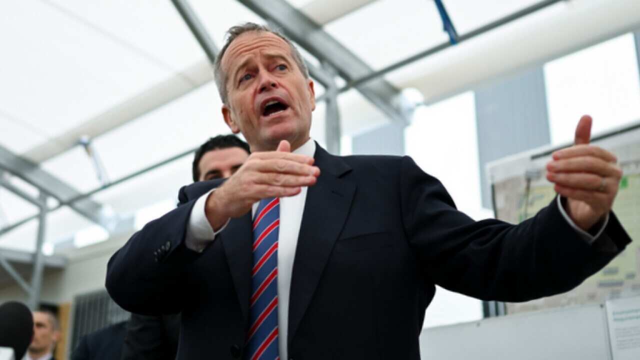 Australian Opposition Leader Bill Shorten addresses construction workers at a construction site for the West Gate Tunnel project in Melbourne, Monday, April 15, 2019. (AAP Image/Lukas Coch) NO ARCHIVING