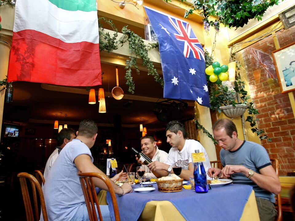 FBL-WC2006-AUSTRALIA-FANS-ITALY