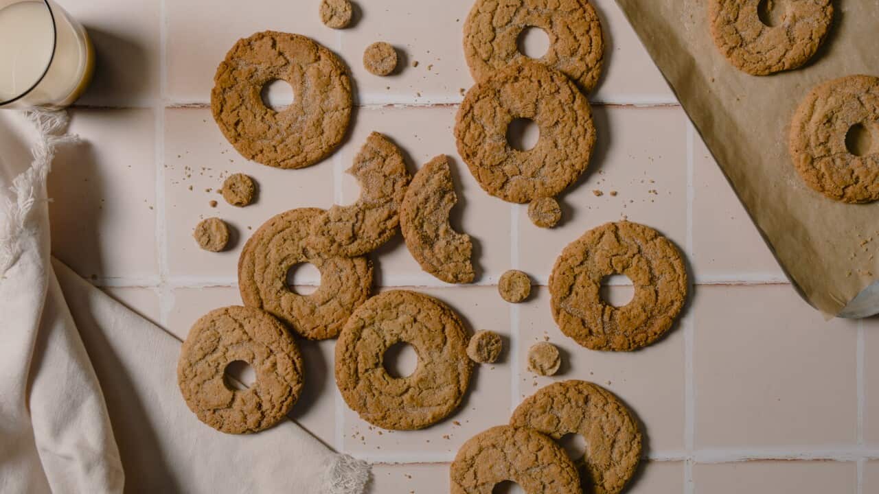 Cinnamon doughnut biscuits