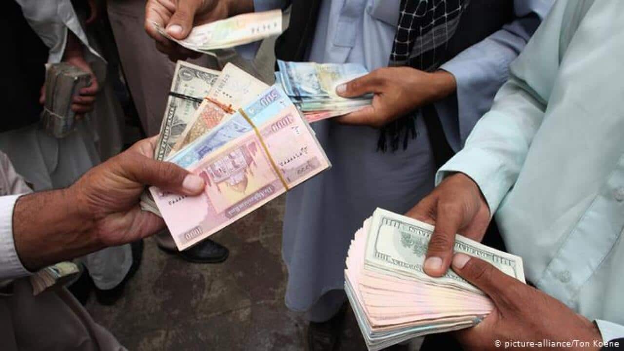 بلند رفتن ارزش افغانى در مقابل دالر.jpg