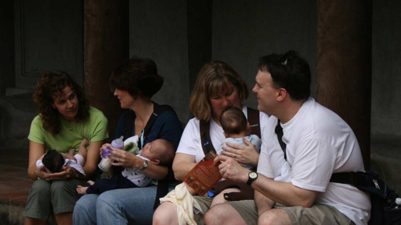 Người Mỹ nhận con nuôi ở Hà Nội