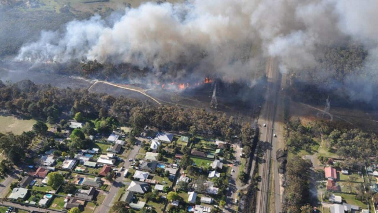 nsw_bushfire_aap_b_121006_142864141