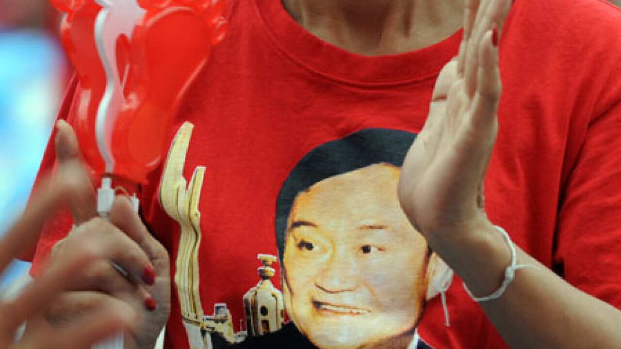 thaksin_shinawatra_t-shirt_100318_B_getty_1693973821