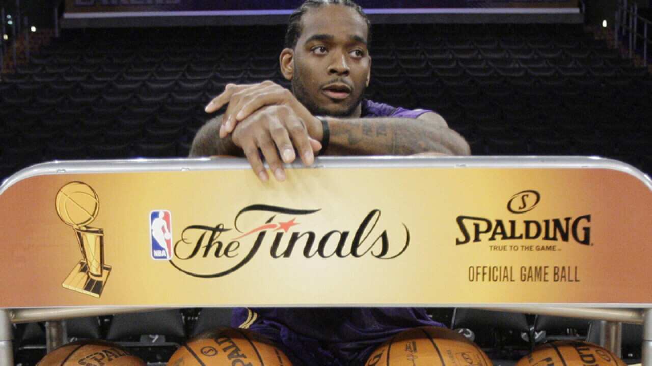 Los Angeles Lakers' Josh Powell