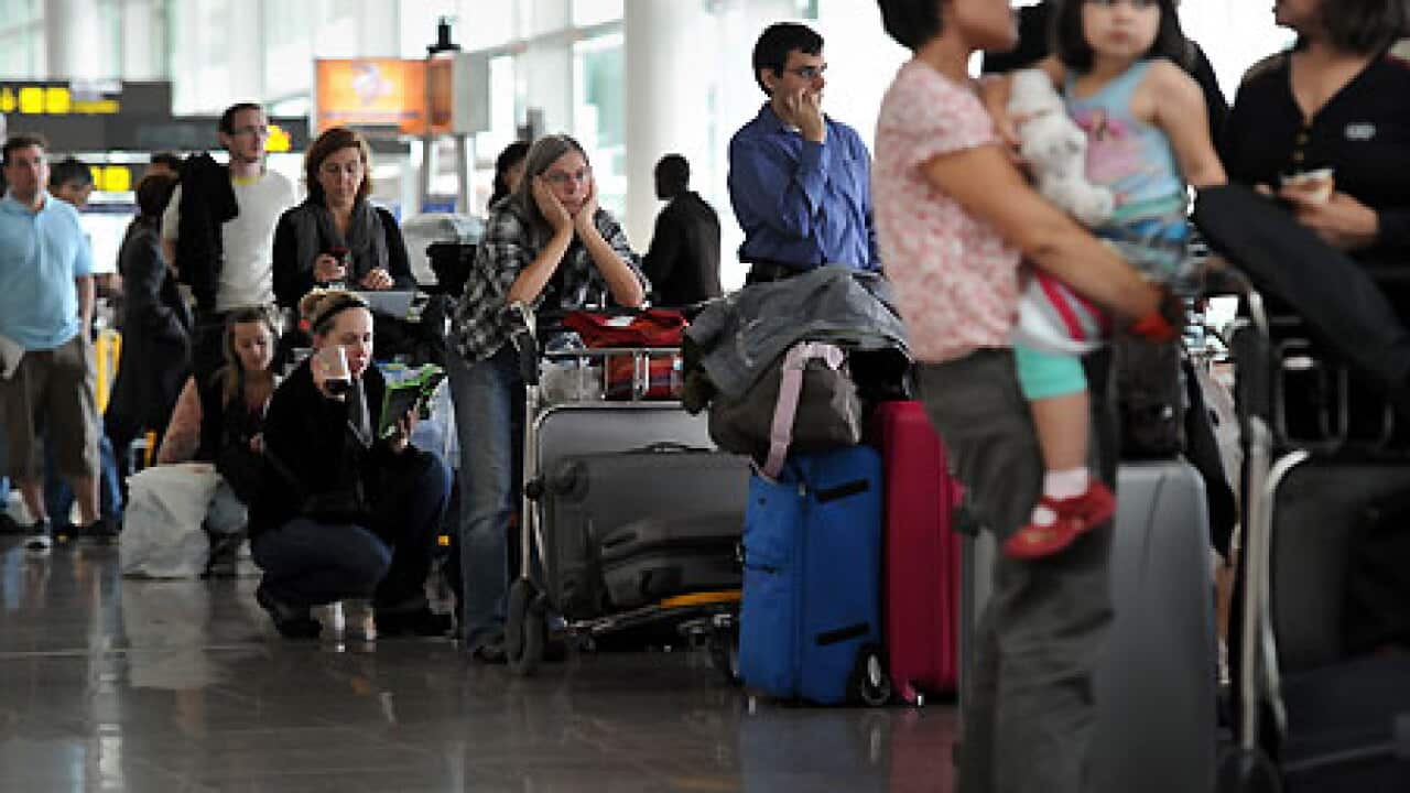 airline_queue_spain_100419_getty_B_134334468