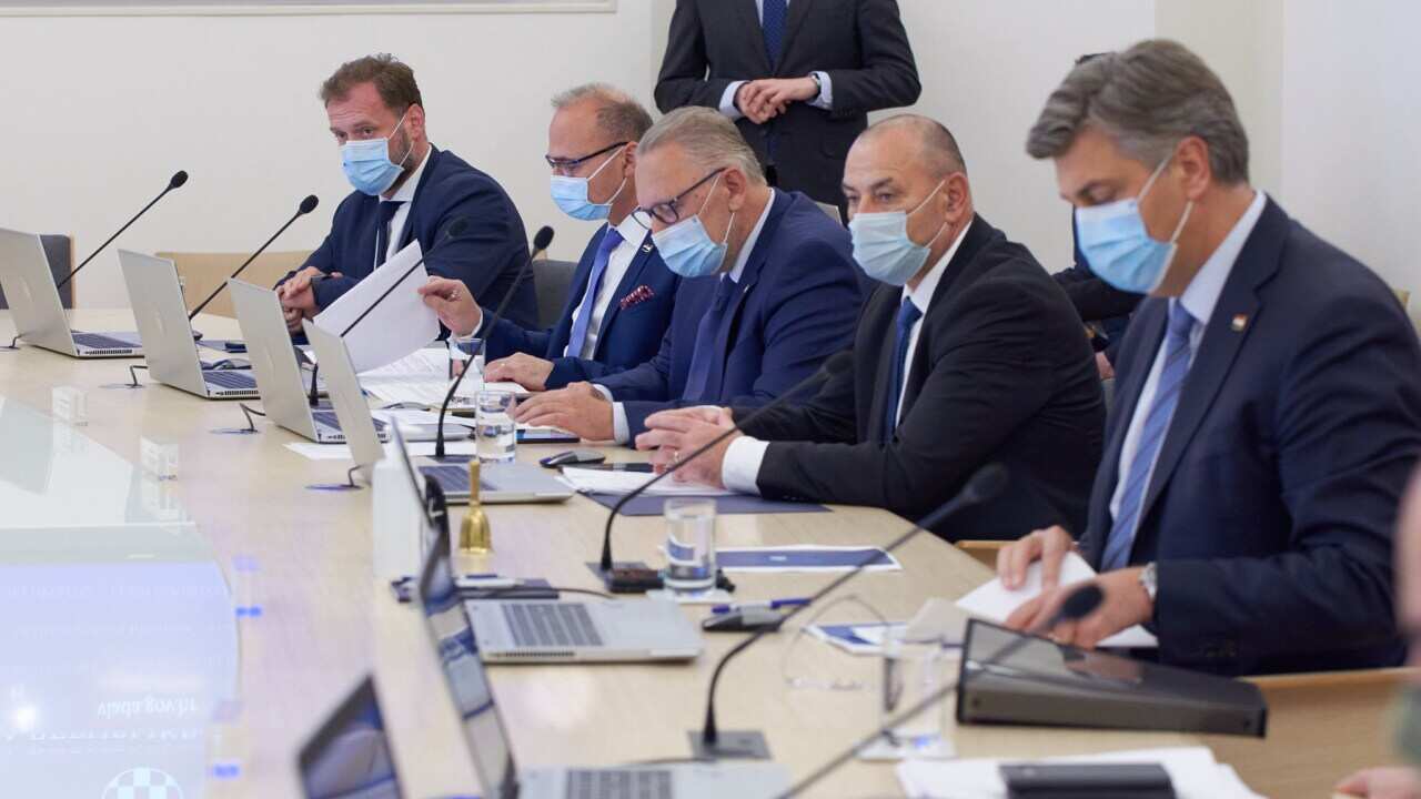 Vlada RH Croatia Government Masks