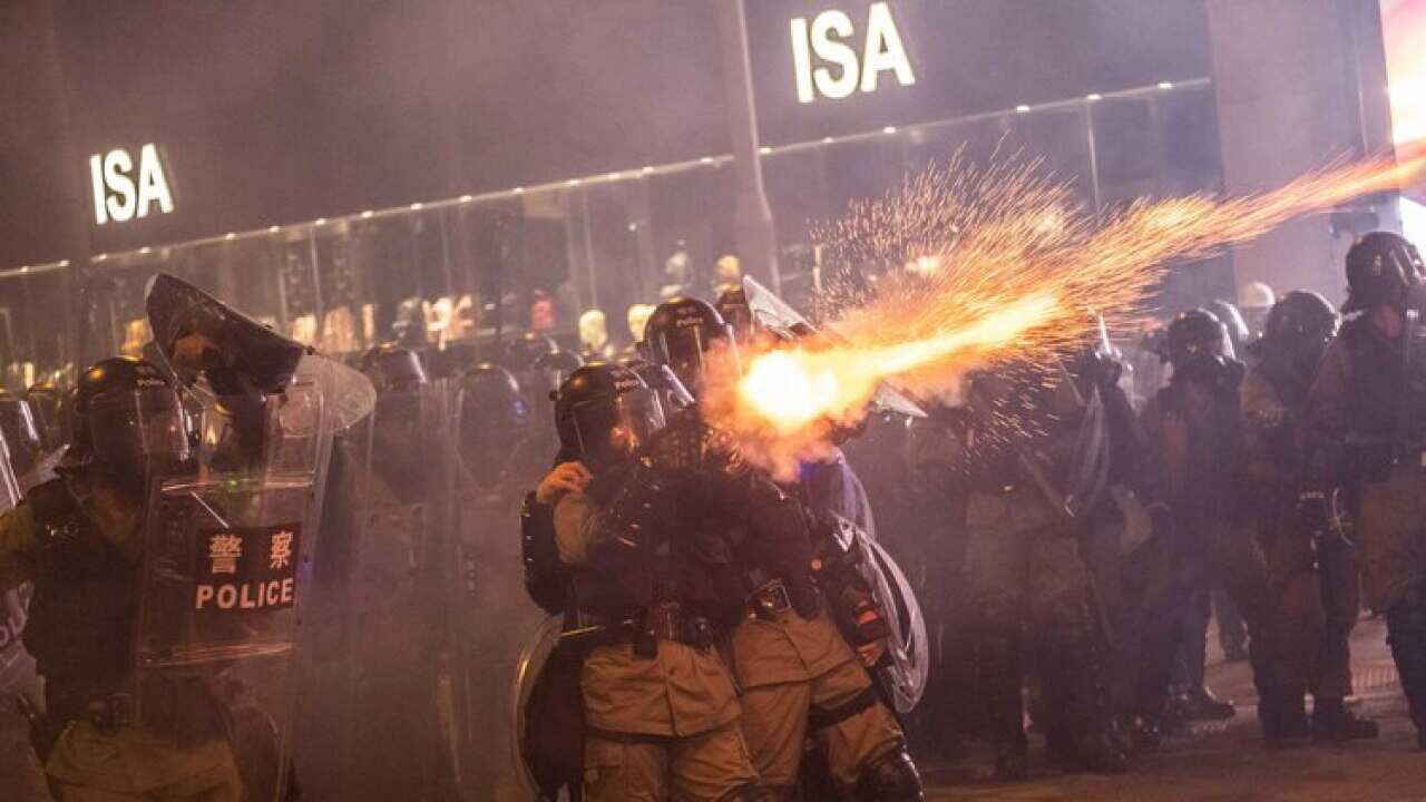 Hong Kong Strike Sinks City Into Chaos, and Government Has Little Reply