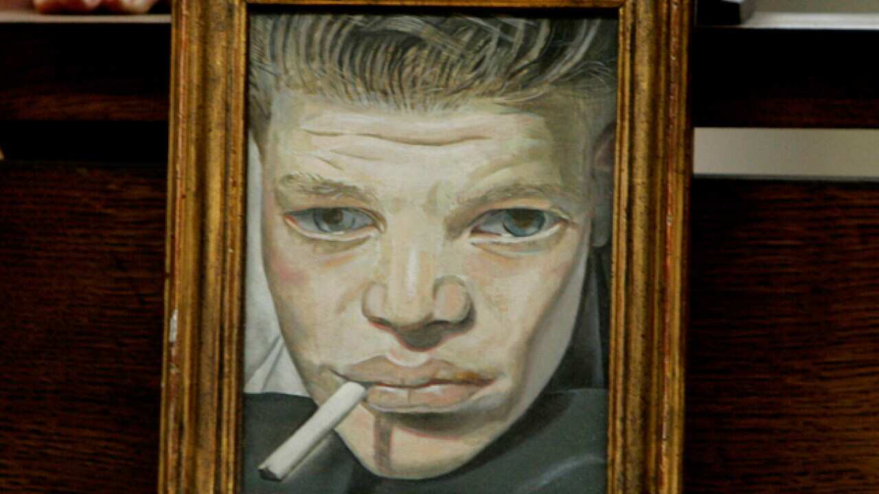 freud_smoker_B_120207_aap_2116725491