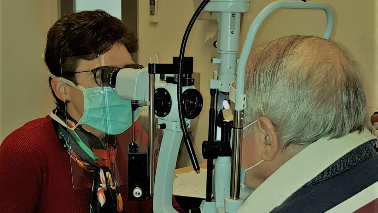 Ophthalmologist with a patient at eye clinic 2020NOW in Melbourne