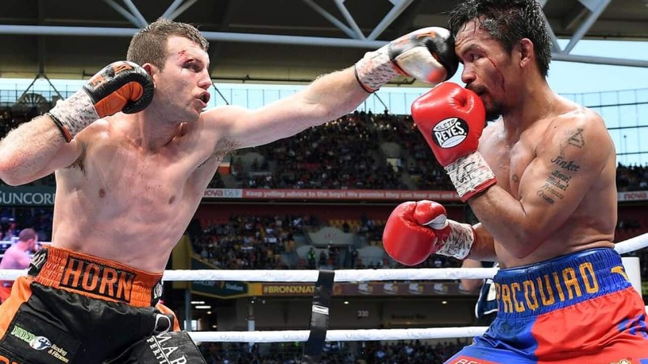 Jeff Horn hits Manny Pacquiao