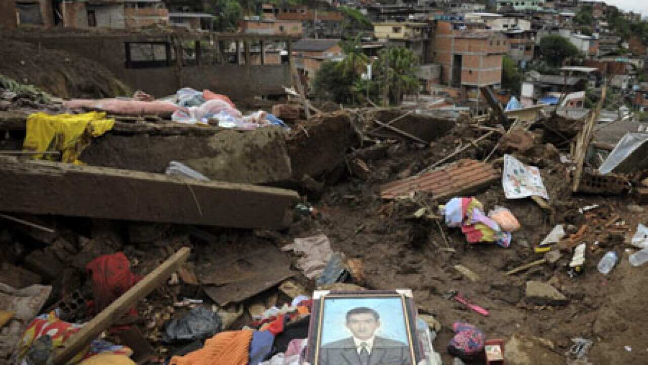brazil_floods_110116_B_getty_967557354